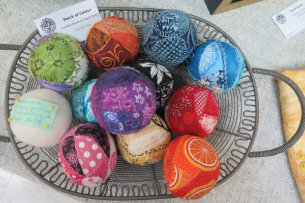 Multicoloured dryer balls by Sue Ronchka